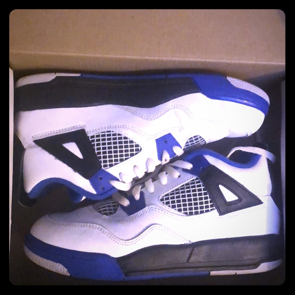 Jordan retro 4 BP size 2y